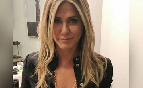 Jennifer Aniston lemondott a családról?