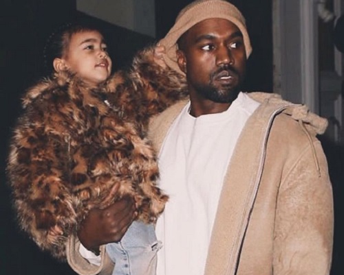 Kanye West a Kim Kardashiannel k&ouml;z&ouml;s kisl&aacute;ny&aacute;val, North-szal