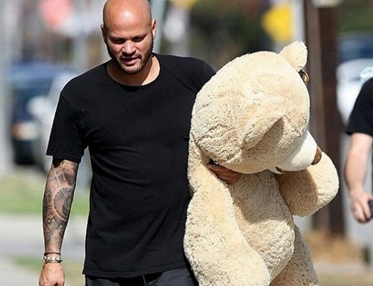 Stephen Belafonte, Mel B f&eacute;rje t&ouml;bb dolog miatt is kiakadt