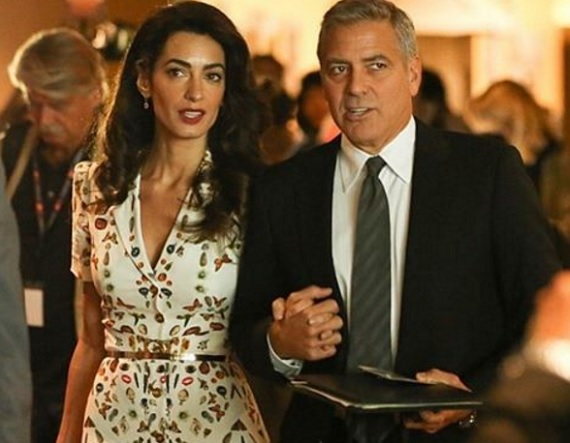 George Clooney &eacute;s feles&eacute;ge nem utazik a v&aacute;rand&oacute;ss&aacute;g ideje alatt