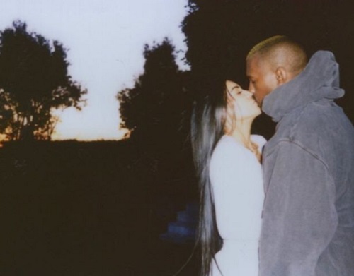Kim Kardashian &eacute;s Kanye West dolgozik a kapcsolat&aacute;n