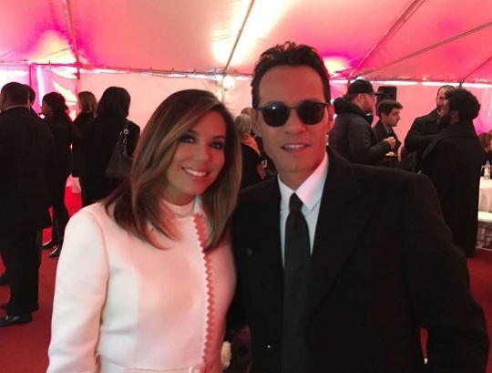 Marc Anthony n&eacute;pszerű a nők k&ouml;r&eacute;ben - itt &eacute;ppen Eva Longori&aacute;val l&aacute;that&oacute;