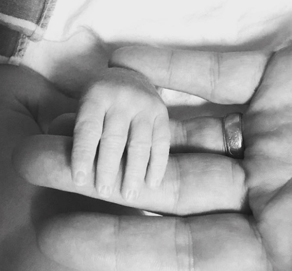 Tori Spelling &eacute;s Dean McDermott ezt a kedves fot&oacute;t posztolt&aacute;k az Instagramra