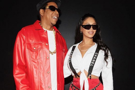 Jay-Z &eacute;s Beyonc&eacute; k&ouml;lcs&ouml;n&ouml;sen kellemetlen&uuml;l &eacute;rezte mag&aacute;t dalai miatt