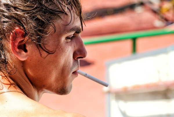 Túl sok dohányos jelenet van a fiataloknak is szóló filmekben?