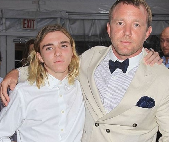 Guy Ritchie &eacute;s Madonn&aacute;val k&ouml;z&ouml;s fia, Rocco
