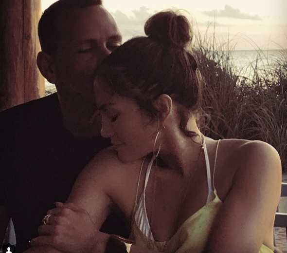 Jennifer Lopez a kedves&eacute;vel, Alex Rodriguezzel
