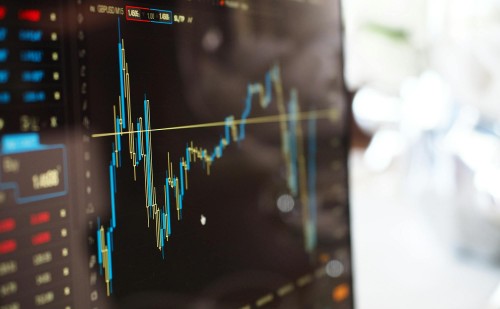Mesterséges intelligencia: Út az új stabilitáshoz vagy a következő válsághoz?
