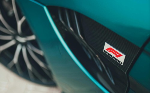 Sokkoló fordulat az F1-ben: Adrian Newey az Aston Martinnál folytatja