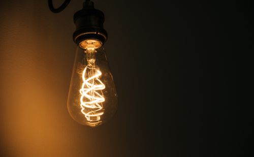 Mesterséges intelligencia kontra energiaárak: Ki nyer majd?