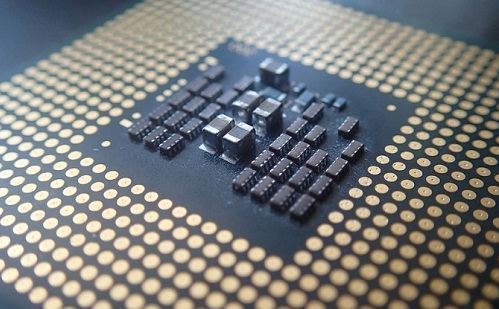 Mesterséges intelligencia-chipekkel lép a piacra a Qualcomm