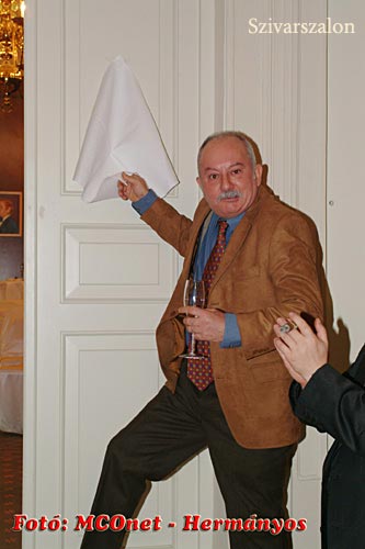 2004. Novemberi Szivarszalon IV.