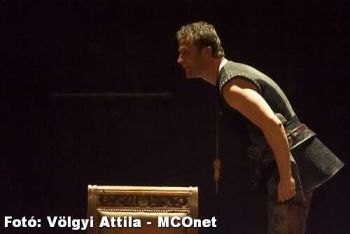 Stohl András élvezi Shakespeare sztárparádét - Budapest